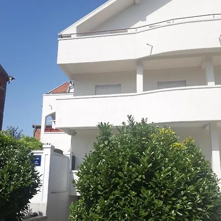 Lilishouse Prenociste Apartment Belgrade