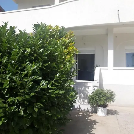 Apartment Lilishouse Prenociste *
